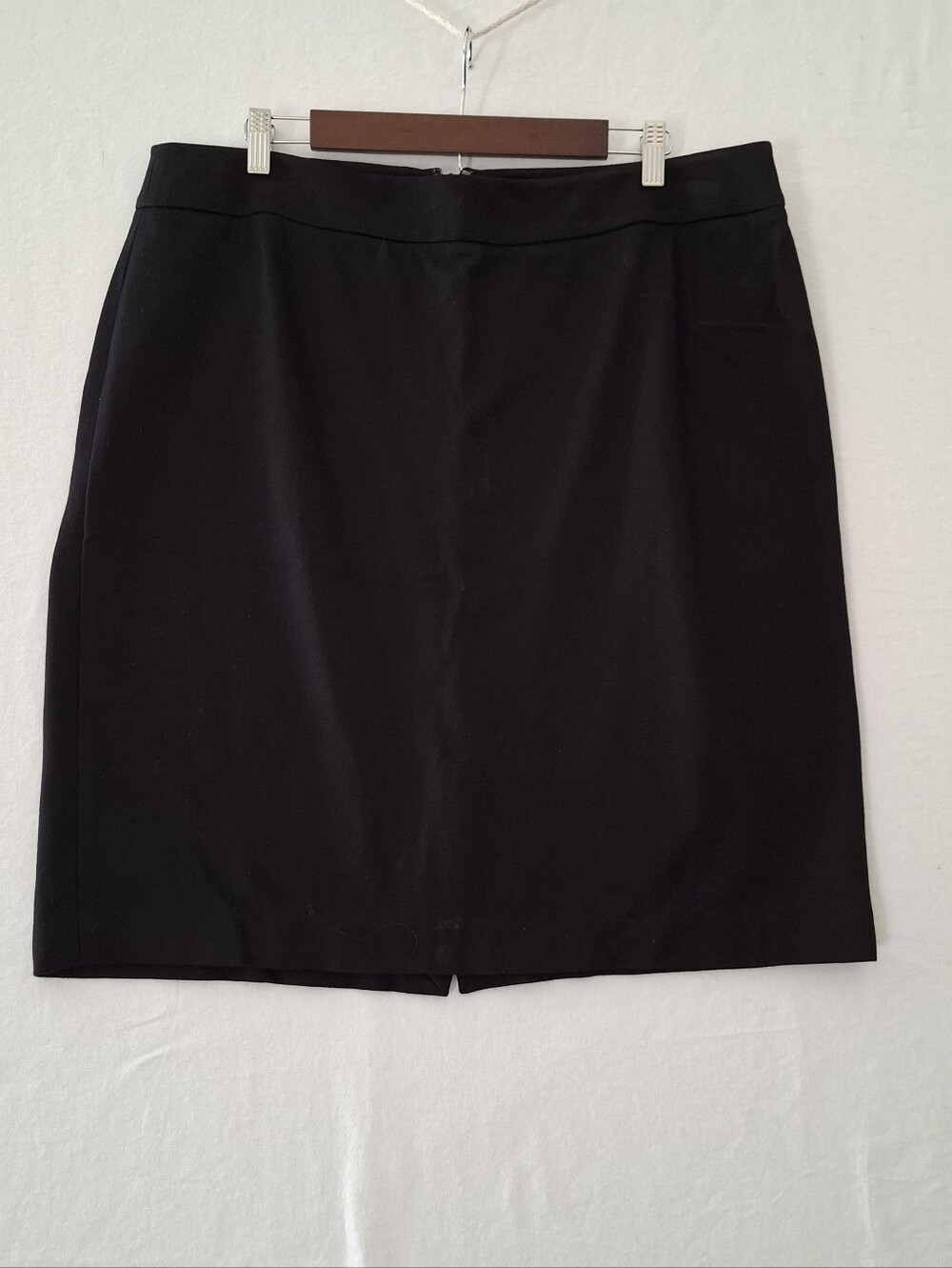Talbots Black Pencil Skirt Size 16 Back Kick Split Stretch Work Professional